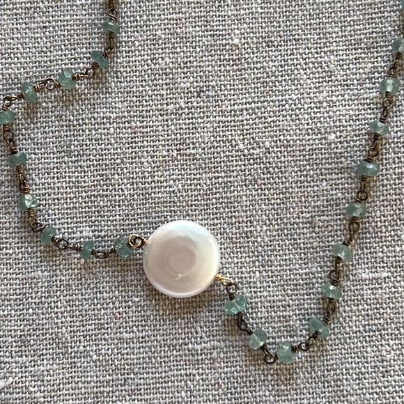 NWOT In2 Design Aquamarine Pearl Choker Necklace - Picture 4 of 4